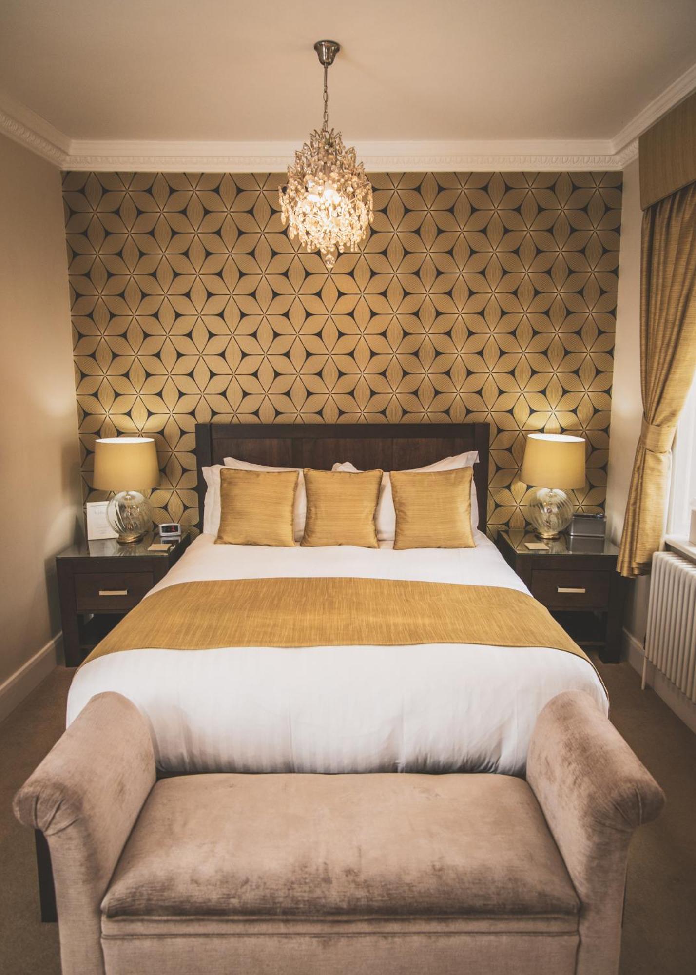 ウィックフォード ダウンハム ホール Bed & Breakfast エクステリア 写真